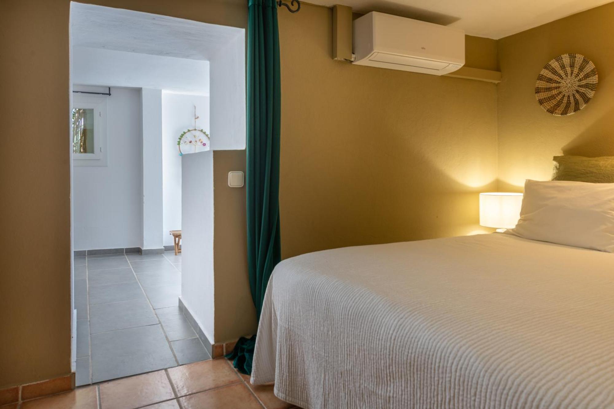 Valley Club Ibiza - Boutique Farm stay *